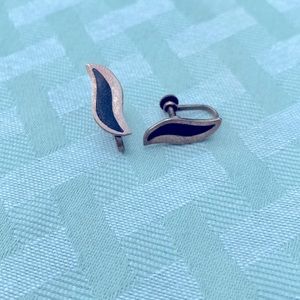 Vintage Black and Silvertone Earrings